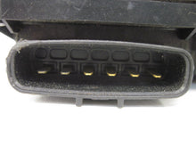 Load image into Gallery viewer, THROTTLE BODY Camry ES330 Sienna 2003 03 04 05 06 07 V6 - 674250
