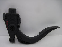 Load image into Gallery viewer, ELECTRONIC PEDAL ASSEMBLY Audi A6 2013 13 - 675026
