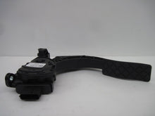 Load image into Gallery viewer, ELECTRONIC PEDAL ASSEMBLY Audi A6 2013 13 - 675026

