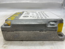Load image into Gallery viewer, Air bag computer Passat 1999 99 2000 00 - NW38778
