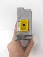 Load image into Gallery viewer, AIR BAG CONTROL MODULE COMPUTER BMW 745i 745li 760li 02 03 04 - NW30259
