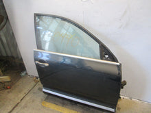 Load image into Gallery viewer, FRONT DOOR Porsche Cayenne 2003 03 2004 04 2005 05 2006 06 Right - 681312
