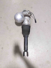 Load image into Gallery viewer, Strut Volkswagen Phaeton 2004 04 2005 05 2006 06 Rear Left - NW174324
