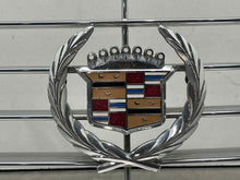 Load image into Gallery viewer, Grille Oldsmobile Allante 1990 - NW97855
