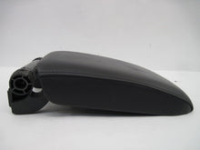 Load image into Gallery viewer, Console Lid Volkswagen Jetta 2006 06 - 683720
