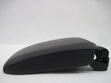 Load image into Gallery viewer, Console Lid Volkswagen Jetta 2006 06 - 683720
