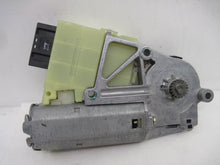 Load image into Gallery viewer, ROOF MOTOR BMW 750LI 2006 06 - 684174
