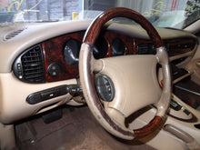 Load image into Gallery viewer, SPEEDOMETER CLUSTER Jaguar XJ8 XK8 1998 98 1999 99 - NW160646
