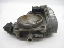 Load image into Gallery viewer, THROTTLE BODY MERCEDES C43 CL500 E430 1998 98 99 00 - 685719

