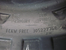 Load image into Gallery viewer, STEERING WHEEL Volkswagen Passat 2006 06 - 691042
