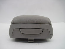 Load image into Gallery viewer, Console Lid Volvo V50 2006 06 - 694182

