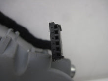 Load image into Gallery viewer, SUNROOF MOTOR Audi A4 2004 04 - 695869
