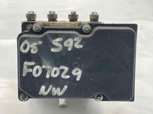 Load image into Gallery viewer, ABS PUMP Saab 9-2X Impreza 2005 05 manual - NW2400
