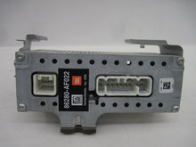 Load image into Gallery viewer, Amplifier Toyota Sequoia 2001 01 2002 02 2003 03 2004 04 - 699098
