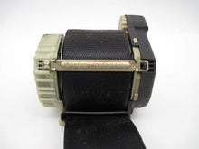 Load image into Gallery viewer, Seat Belt Range Rover 2003 03 2004 04 2005 05 2006 06 Driver - 700513
