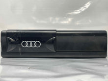 Load image into Gallery viewer, Radio  AUDI A8 1997 - NW136110
