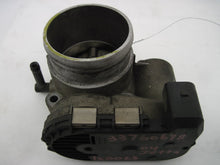 Load image into Gallery viewer, THROTTLE BODY Beetle Jetta Golf 99 00 01 02 03 04 05 06 - 705445
