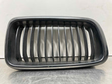 Load image into Gallery viewer, GRILL BMW 740i 1999 99 2000 00 2001 01 left - NW98252
