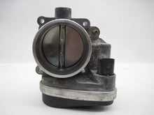 Load image into Gallery viewer, THROTTLE BODY BMW 320I 325I 525I X3 Z3 Z4 01 02 03 - 06 - 710955
