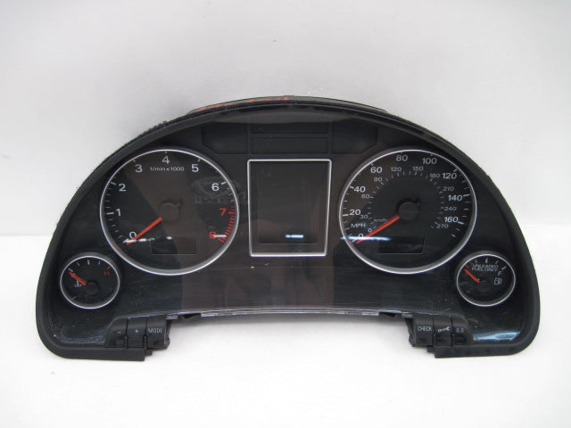 SPEEDOMETER CLUSTER Audi A4 2005 05 - 711168