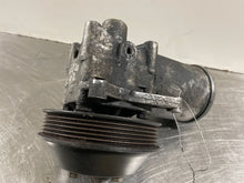 Load image into Gallery viewer, POWER STEERING PUMP Mercedes S320 1992 92 93 94 95 - 99 - NW163820

