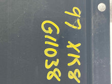 Load image into Gallery viewer, RADIO Jaguar XK8 1997 97 - NW137993
