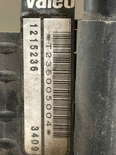 Load image into Gallery viewer, AC CONDENSER ML320 ML500 ML430 2000 00 01 02 03 04 05 - NW44022
