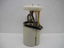 Load image into Gallery viewer, Fuel Pump Volkswagen Jetta Golf Rabbit 2006 06 2007 07 2008 08 09 10 11 - 716595
