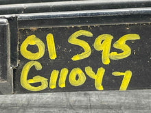 Load image into Gallery viewer, Grille  SAAB 9-5 2001 - NW98677
