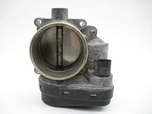 Load image into Gallery viewer, THROTTLE BODY BMW 320I 325I 525I X3 Z3 Z4 01 02 03 - 06 - 719404
