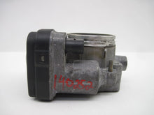 Load image into Gallery viewer, THROTTLE BODY BMW 320I 325I 525I X3 Z3 Z4 01 02 03 - 06 - 719894
