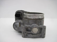 Load image into Gallery viewer, THROTTLE BODY BMW 320I 325I 525I X3 Z3 Z4 01 02 03 - 06 - 719894
