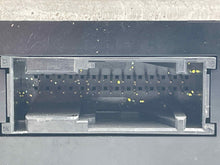 Load image into Gallery viewer, Radio  BMW 740I 1996 - NW7397
