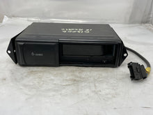 Load image into Gallery viewer, Radio Volkswagen Beetle 2010 - NW140067
