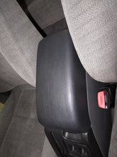 Load image into Gallery viewer, Console Lid Subaru Legacy 2001 01 - 721849
