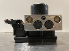 Load image into Gallery viewer, ABS PUMP Volvo V70 S60 S70 2002 02 2003 03 04 05 06 - NW2950
