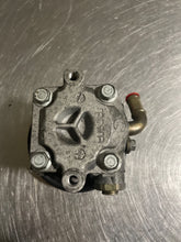 Load image into Gallery viewer, POWER STEERING PUMP Aerio 2002 02 03 04 05 06 07 - NW164100
