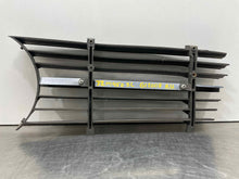 Load image into Gallery viewer, GRILLE Mercedes 380SL 380SLC 560SL 72 73 74 75 76 - 89 - NW98585
