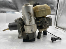 Load image into Gallery viewer, Brake Master Cylinder Oldsmobile Allante 1988 - NW113843
