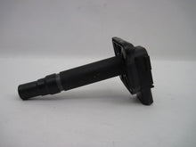 Load image into Gallery viewer, IGNITION COIL Audi A4 A6 A8 S8 Beetle 99 00 01 02 03 04 - 725452
