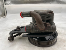 Load image into Gallery viewer, POWER STEERING PUMP Kia Rio 2001 01 2002 02 03 04 05 - NW163591
