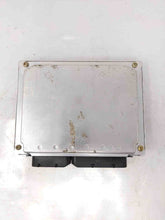 Load image into Gallery viewer, ECU ECM COMPUTER Passat 2003 03 6 cyl - NW62876
