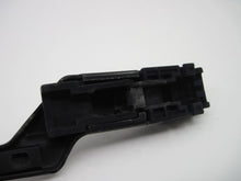 Load image into Gallery viewer, WIPER ARMS PAIR Volkswagen Passat 2006 06 - 726771
