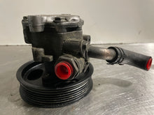 Load image into Gallery viewer, POWER STEERING PUMP Volkswagen Phaeton 2004 04 2005 05 2006 06 - NW164208
