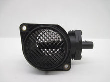 Load image into Gallery viewer, Mass Air Flow Sensor Meter MAF Volkswagen Passat 02 03 04 05 - 727825
