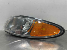 Load image into Gallery viewer, PARKLAMP Grand Prix 1997 97 1998 98 1999 99 00 01 02 03 Left - NW81555
