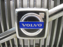 Load image into Gallery viewer, GRILL Volvo S80 1999 99 2000 00 2001 01 2002 02 2003 03 - 729101
