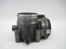 Load image into Gallery viewer, THROTTLE BODY Beetle Jetta Golf 99 00 01 02 03 04 05 06 - 729290
