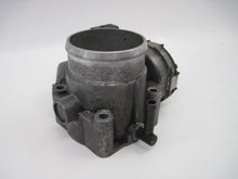 Load image into Gallery viewer, THROTTLE BODY Beetle Jetta Golf 99 00 01 02 03 04 05 06 - 729290
