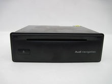Load image into Gallery viewer, NAVIGATION CD READER Audi A4 A8 S4 S8 1999 99 00 - 02 - 729999
